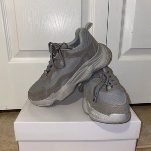 Pretty Little Thing Fashion Sneaker in Grey